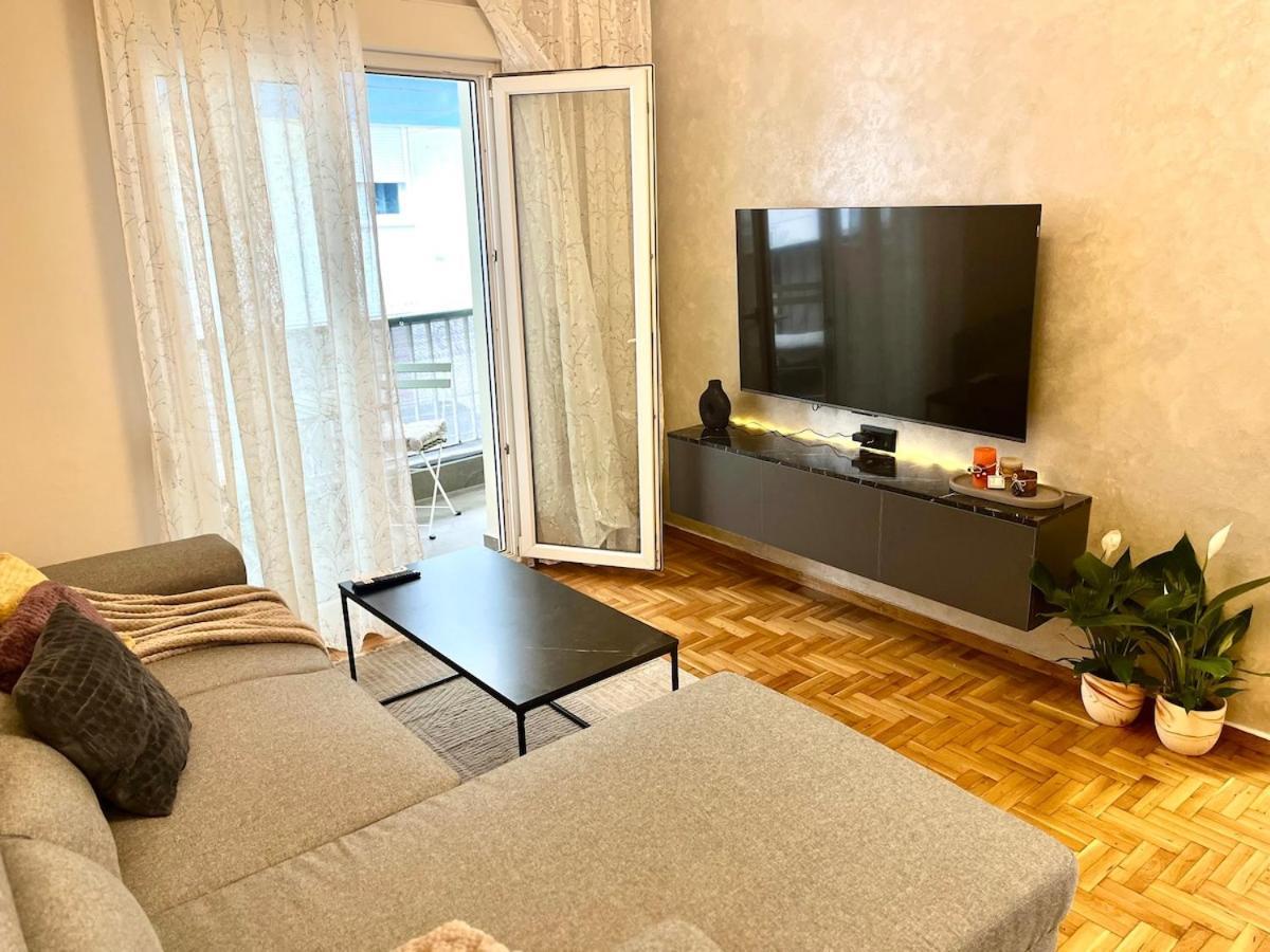 2bdr Cozy - Near Waterfront And Metro Apartment